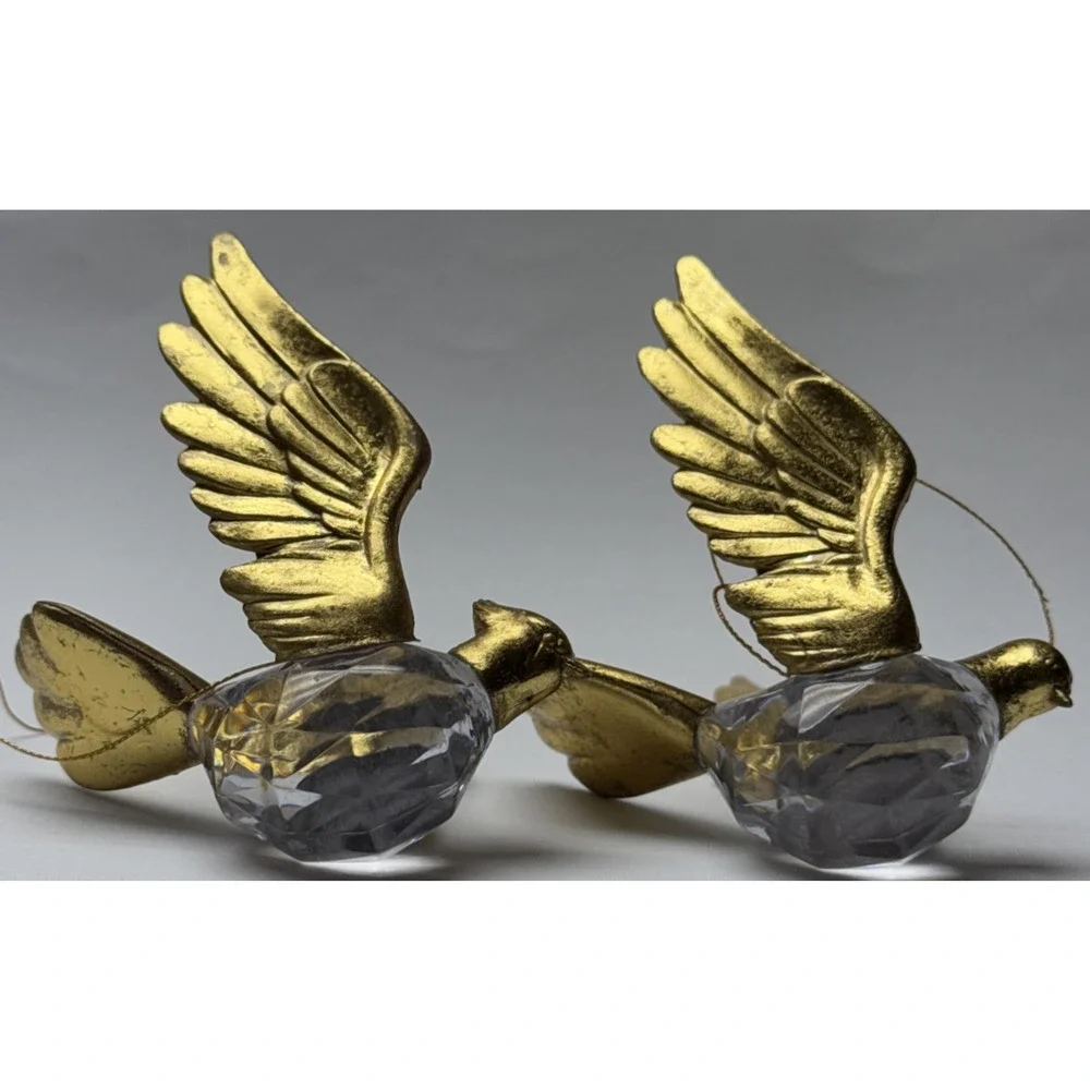 Vtg Lot of 2 Flying Cardinal Bird Plastic Acrylic Faceted Ornaments Gold As Is